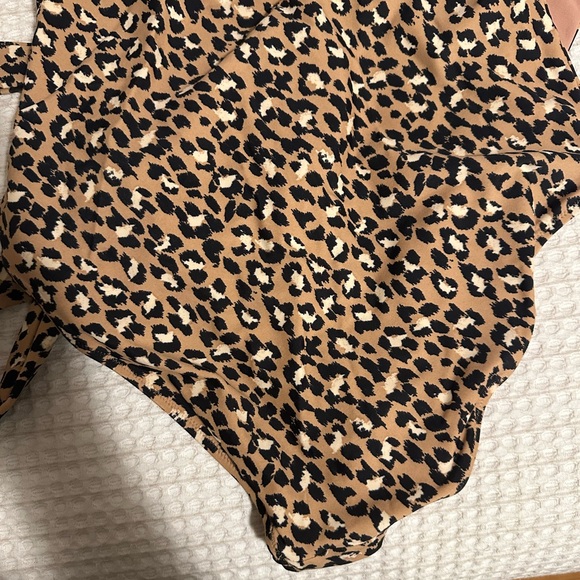 Aerie Medium Leopard Wrap One Piece Swimsuit - Picture 5 of 6